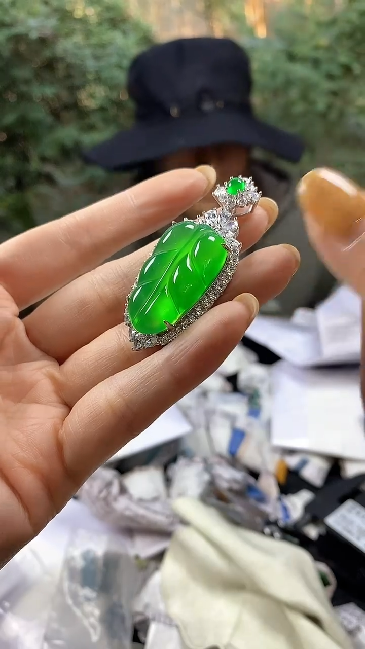 满色吊坠，所见即所得！！！