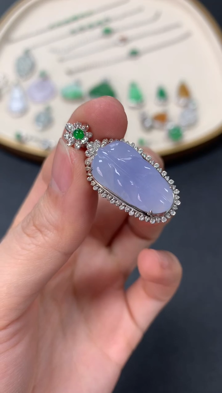 【闪购商品】翡翠吊坠(不含链)18K金镶嵌6800