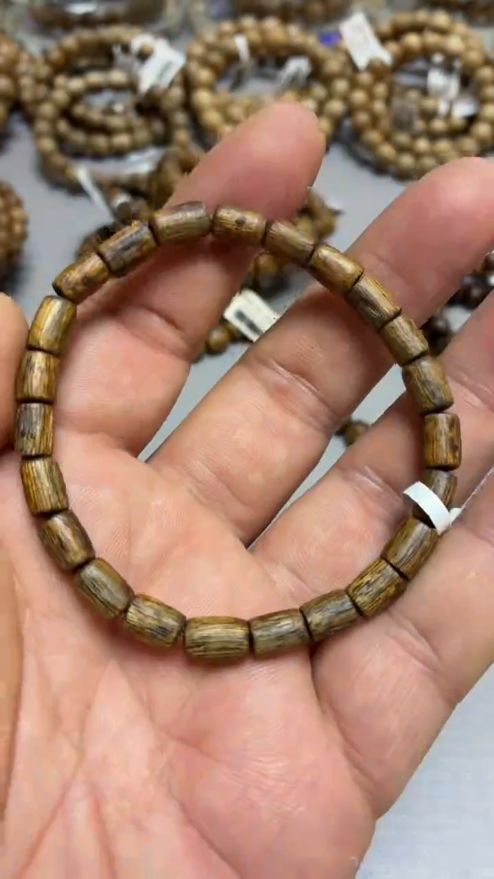 沉香手串海南红金猊随型单圈多样性发其一