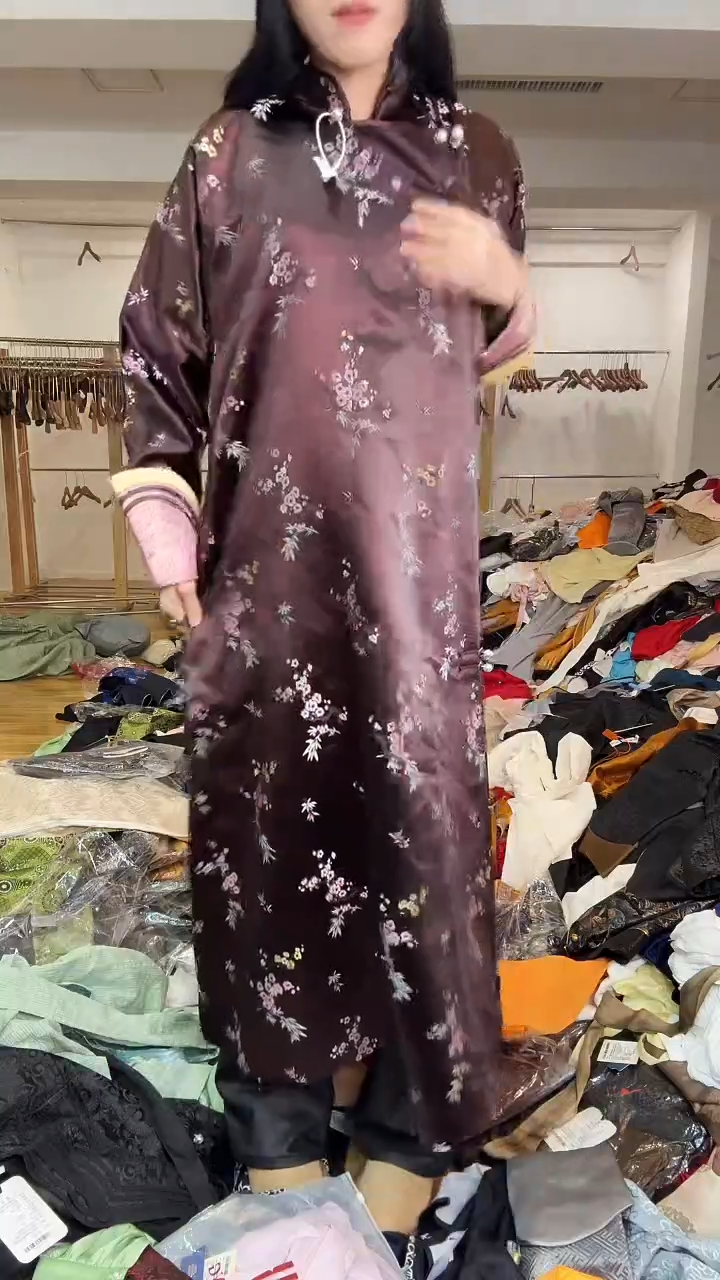 袍子 M码 125斤以里 没有腰带 