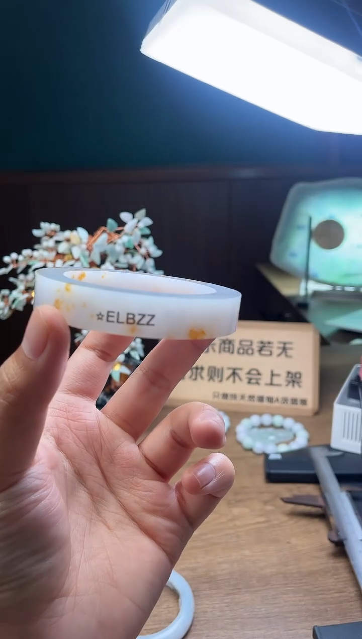 【闪购商品】定制翡翠手镯未镶嵌定制