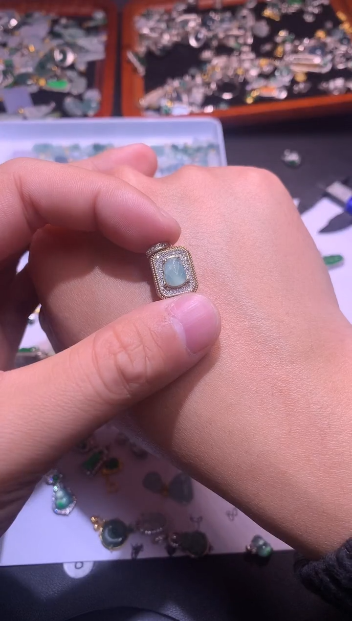 【闪购商品】翡翠吊坠(不含链)银S925镶嵌1