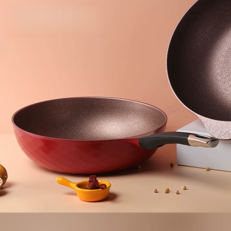 【律哥推荐】韩国进口黄金麦饭石不粘锅红色炒锅32cm 钻石切割加深