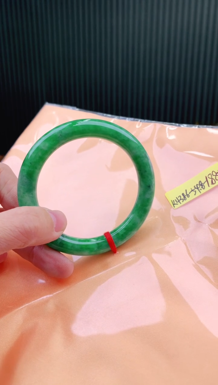 未镶嵌手镯翡翠54+