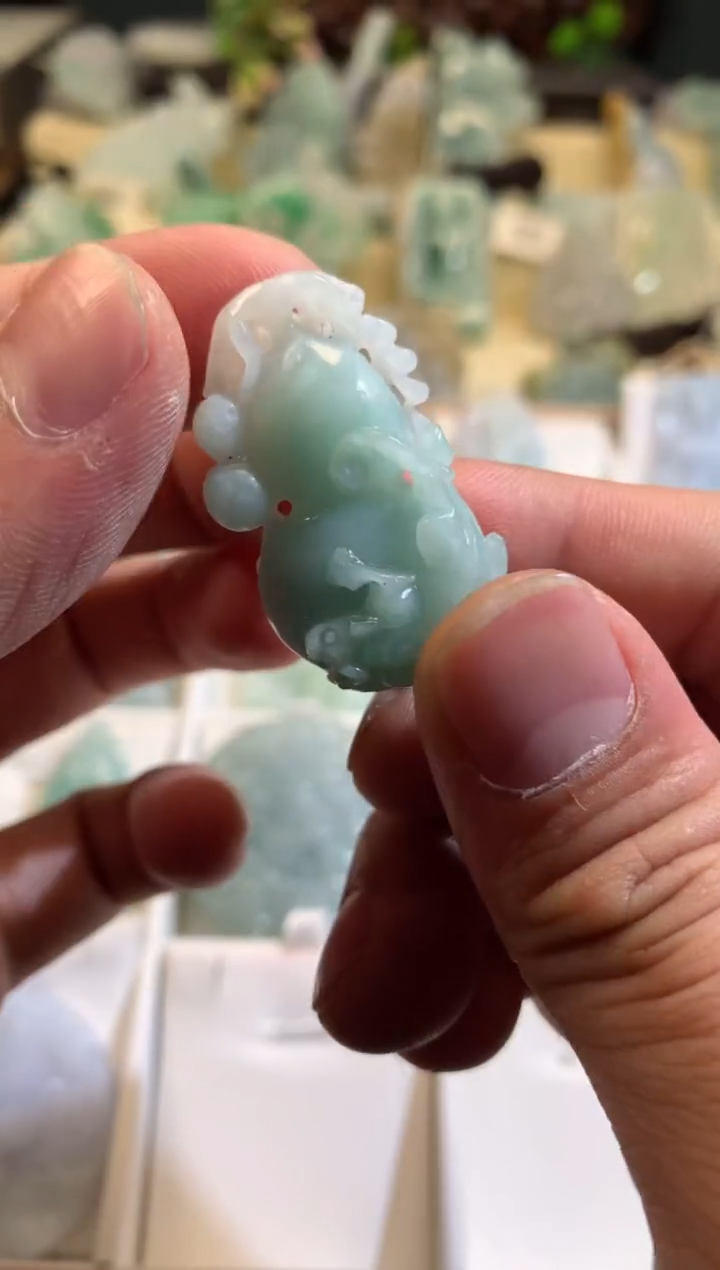 【闪购商品】翡翠颈饰未镶嵌03/07/147