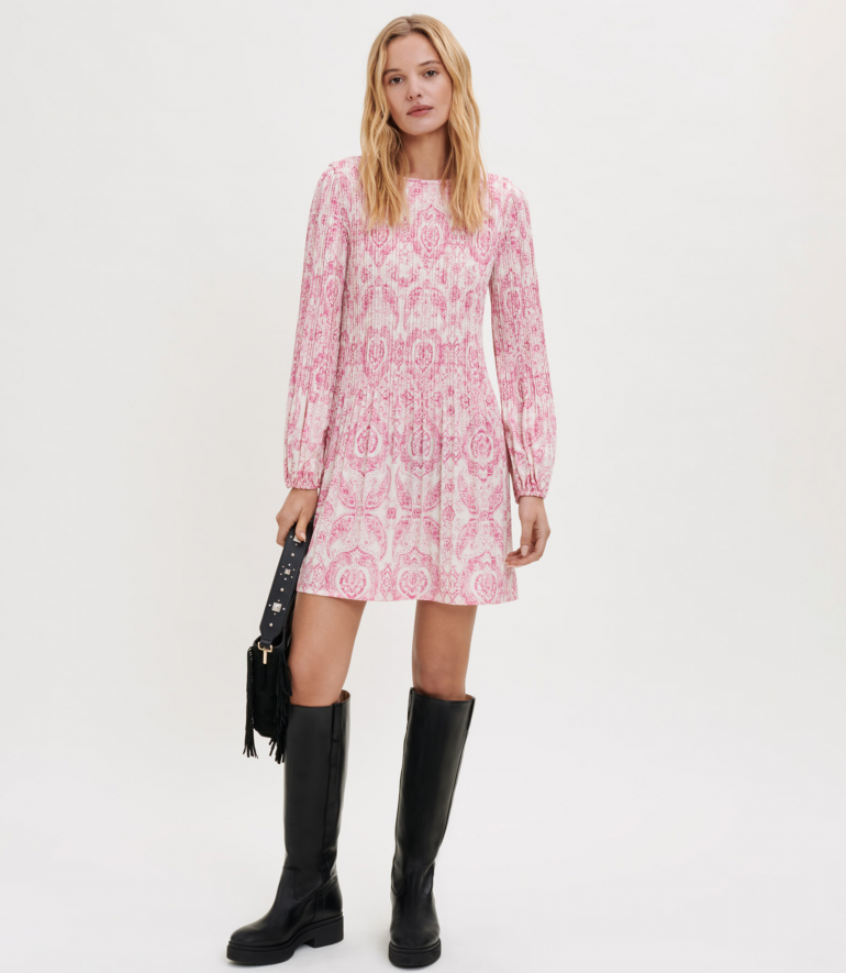 妍宇大牌女装直播间时尚女装美衣