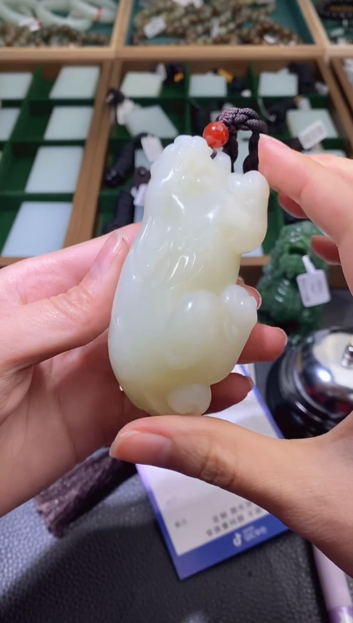 定制和田玉且末料貔貅