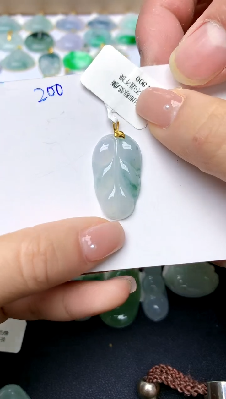 【闪购商品】翡翠颈饰18K金镶嵌200天然A货翡翠