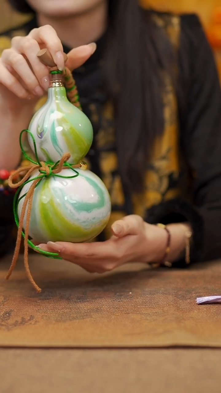 【闪购商品】831宴禾堂高端漆艺酒葫芦128