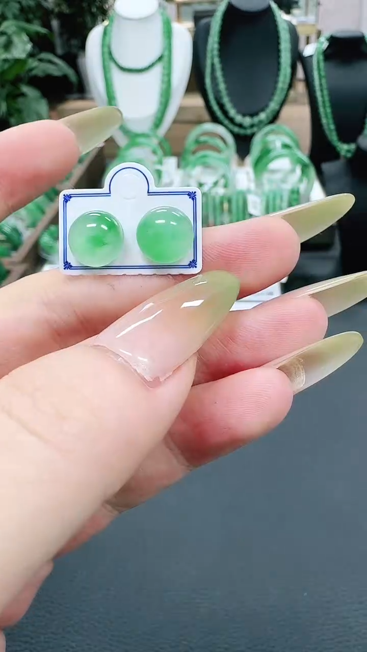 未镶嵌1石英质玉（非洲翠）/0134