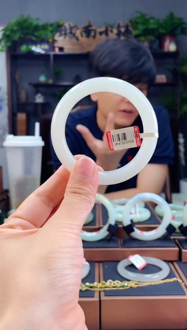 和田玉手镯未镶嵌58白玉47533938