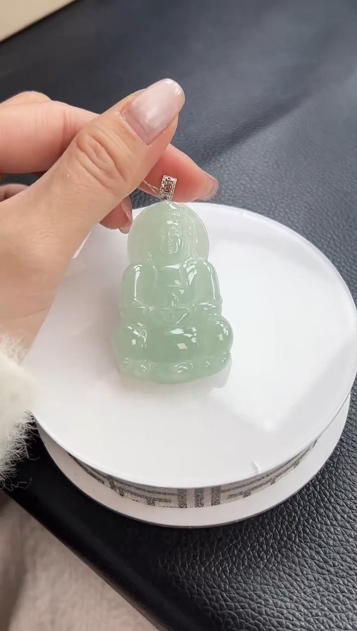 【闪购商品】翡翠颈饰18K金镶嵌YM795-10 观音