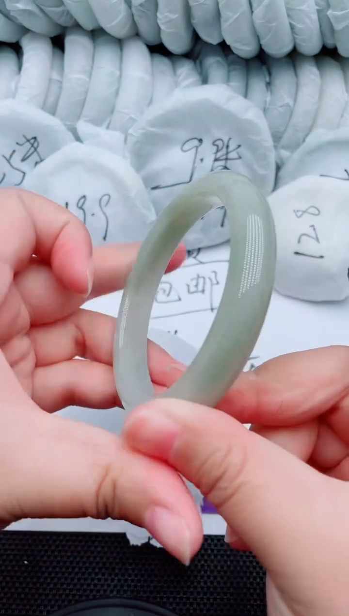 石英质玉手镯未镶嵌F36-62-61-63