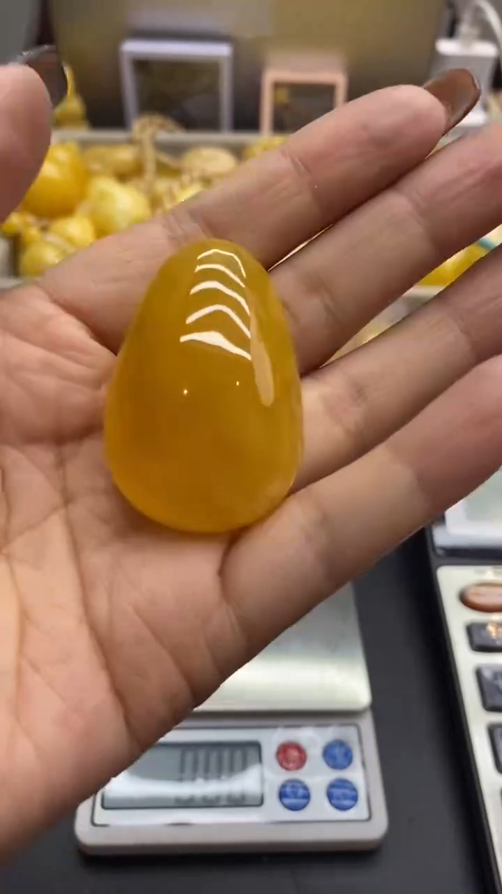 琥珀未镶嵌珠宝奇石32