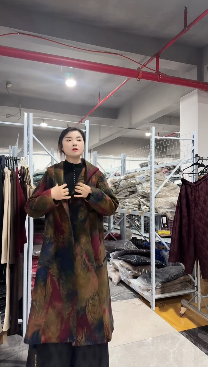 森比 羊毛大风衣 绿色花