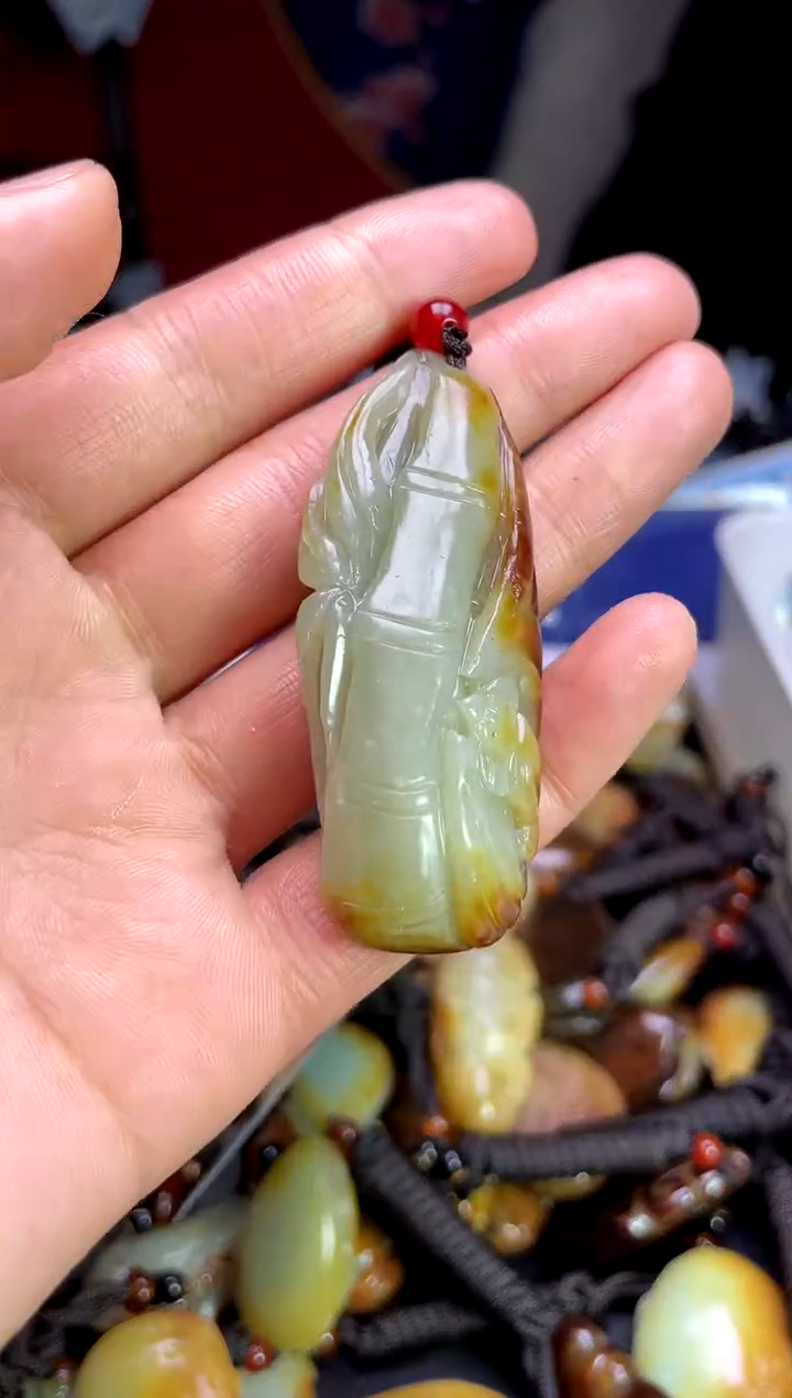 【闪购商品】和田玉颈饰未镶嵌1