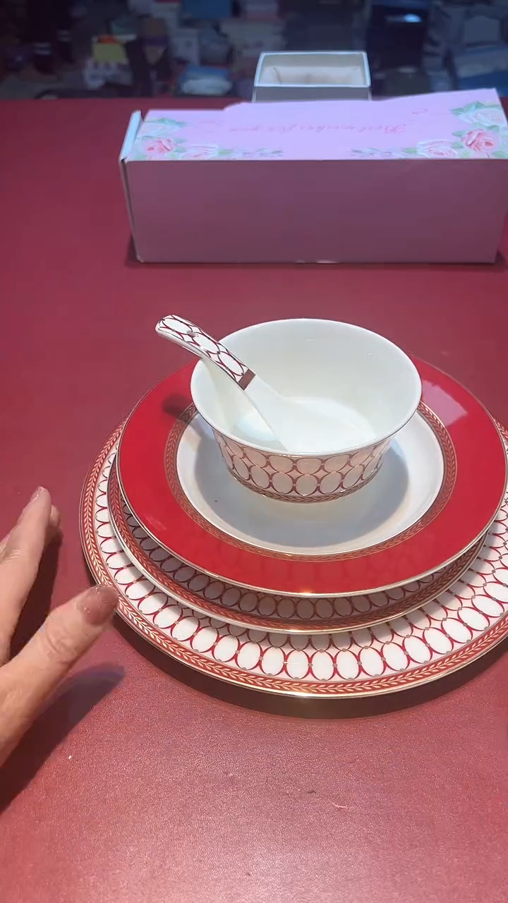 【闪购商品】瓷片锅碗瓢盆一件不剩