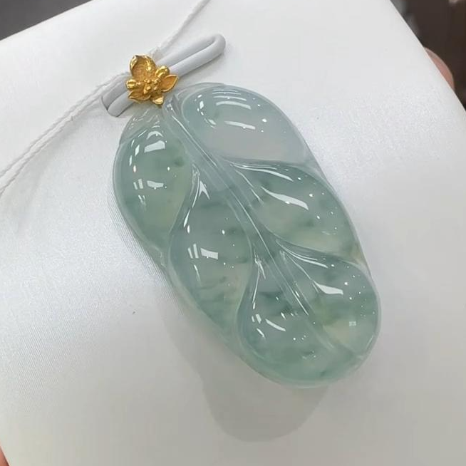 【杰缘珠宝】 A货翡翠冰飘花叶子 多样性一件