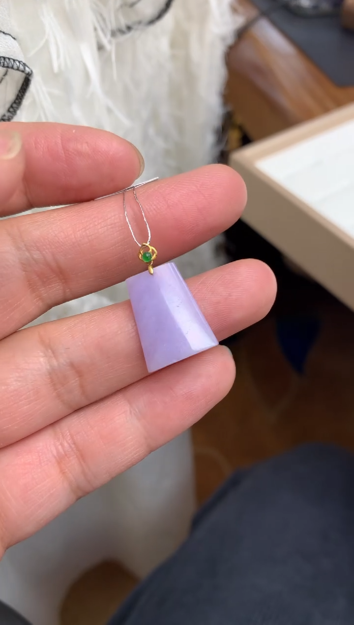 【闪购商品】翡翠颈饰18K金镶嵌无事牌