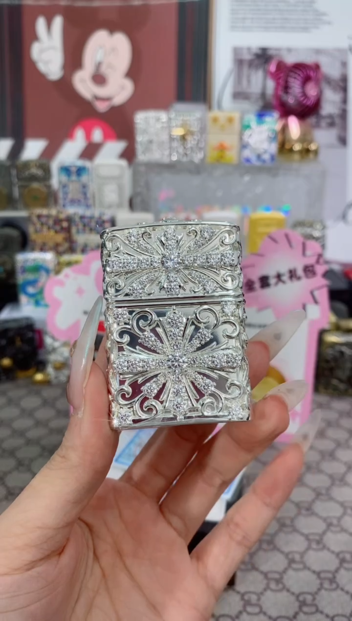 镜面镀银满钻克罗心