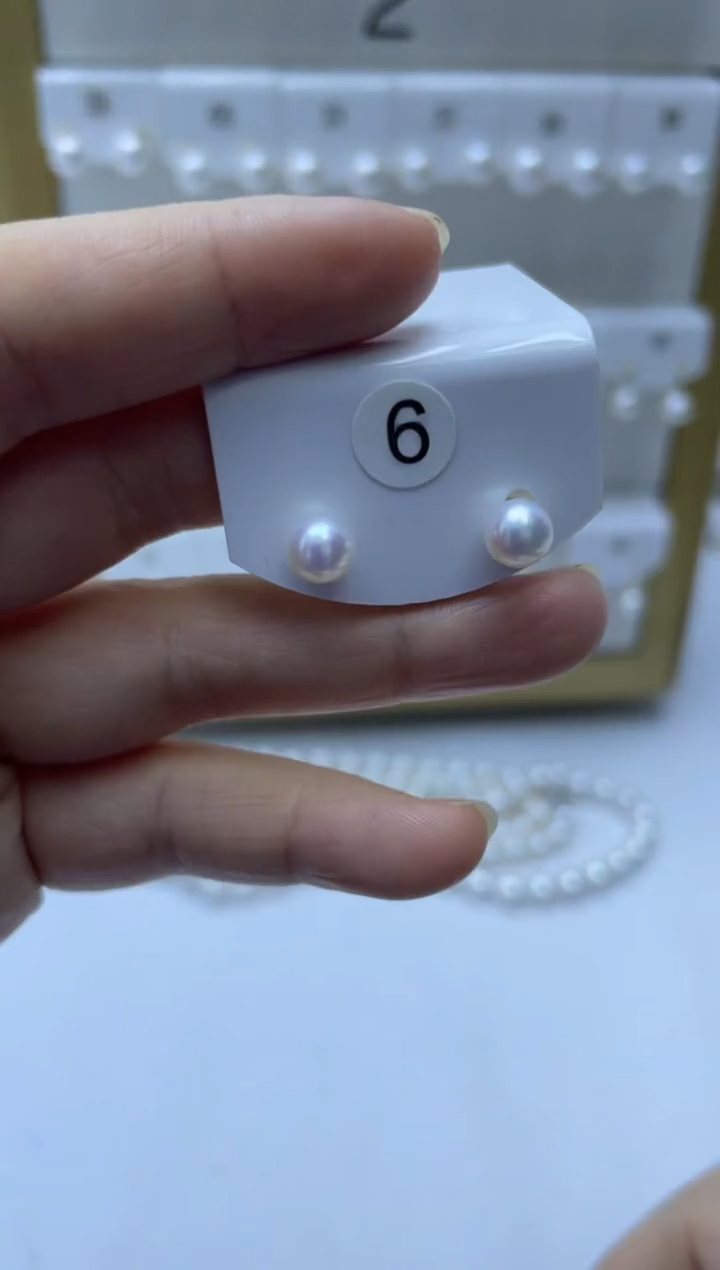 18K金镶嵌耳饰淡水珍珠6