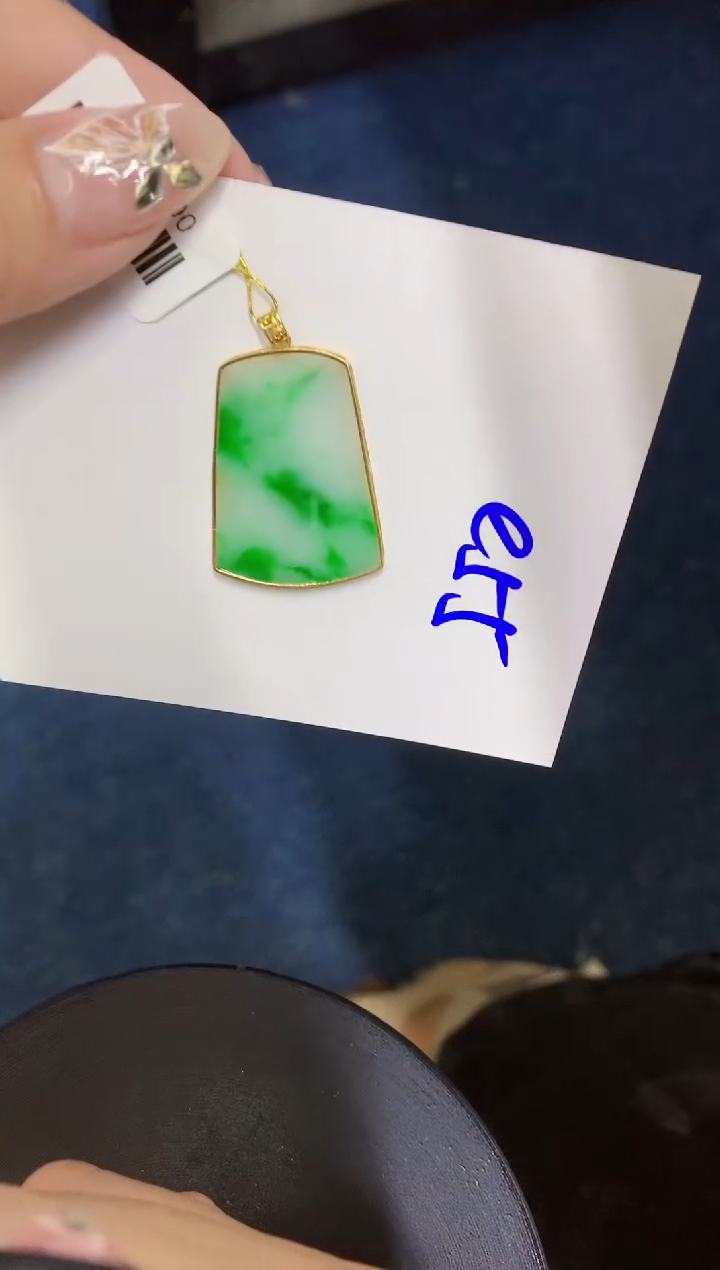 【闪购商品】翡翠颈饰18K金镶嵌0000000000