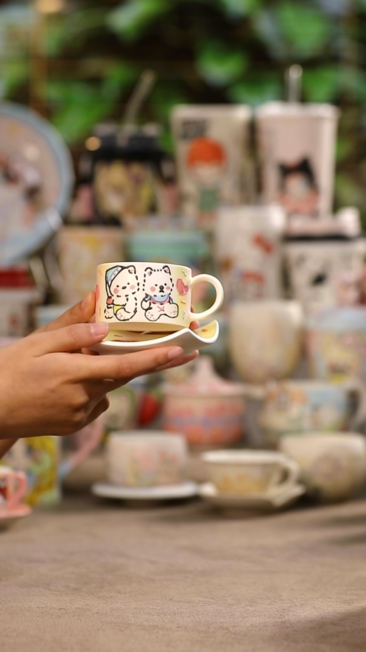 其他景德镇釉下彩手绘设计师款陶瓷