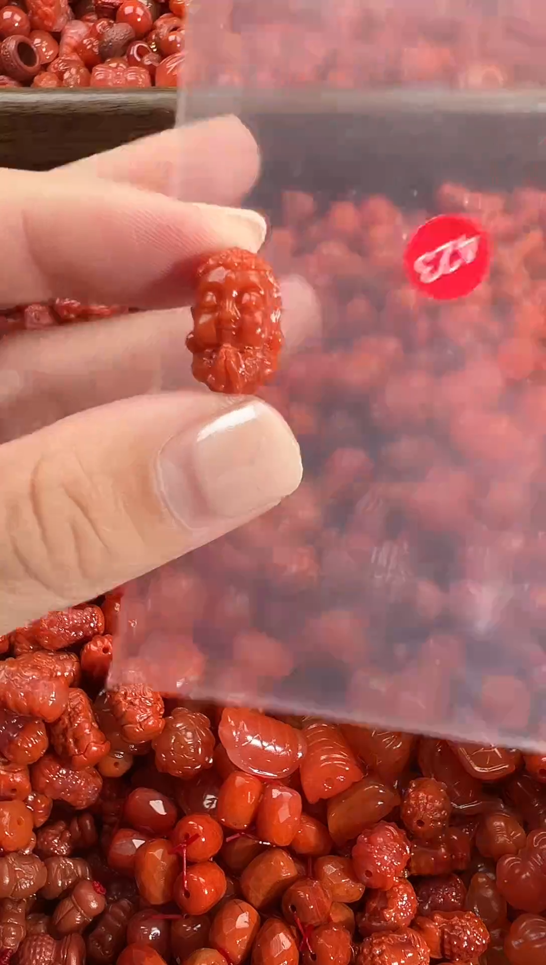 颈饰未镶嵌南红玛瑙1