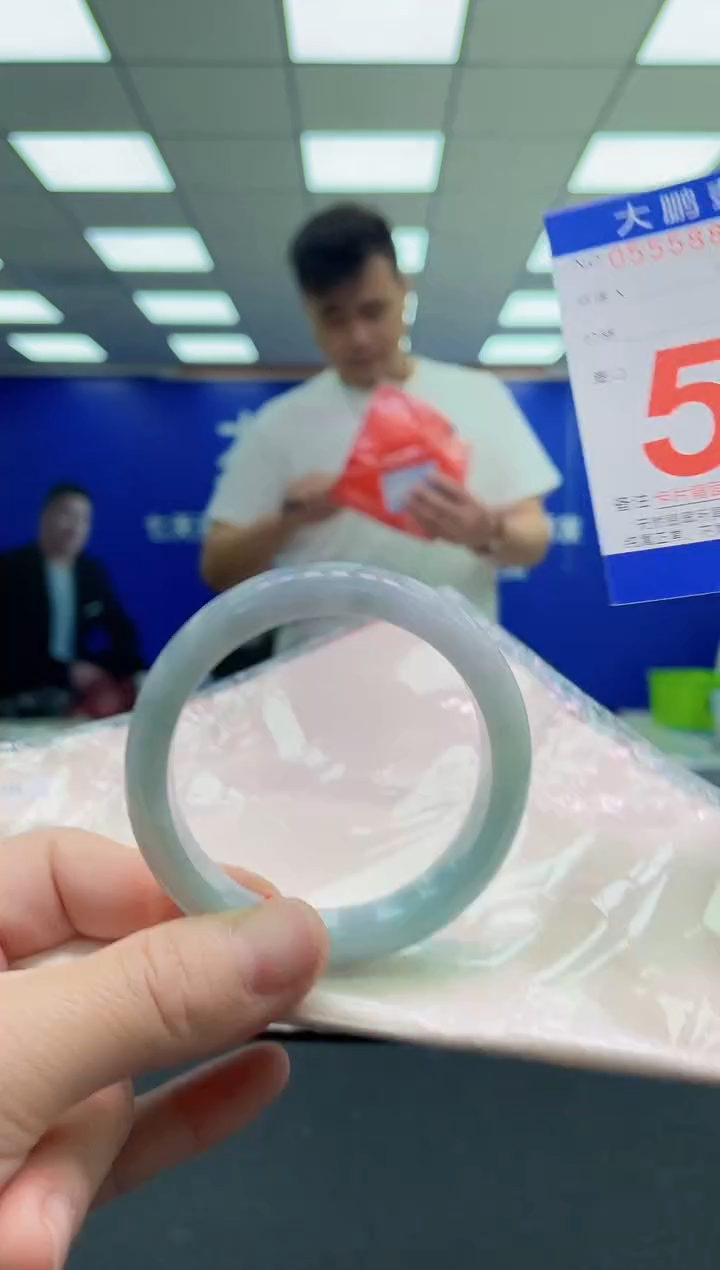 未镶嵌手镯翡翠AAAAAAAAAA