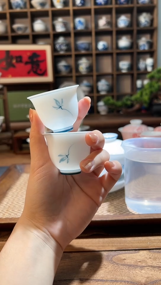 【闪购商品】（40cc）玉兰花客杯2个       