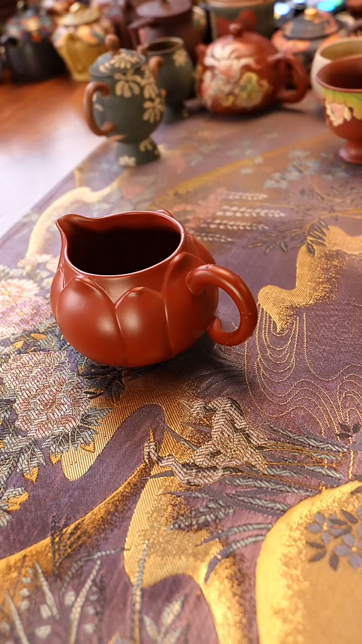 宜兴紫砂大红袍公道杯