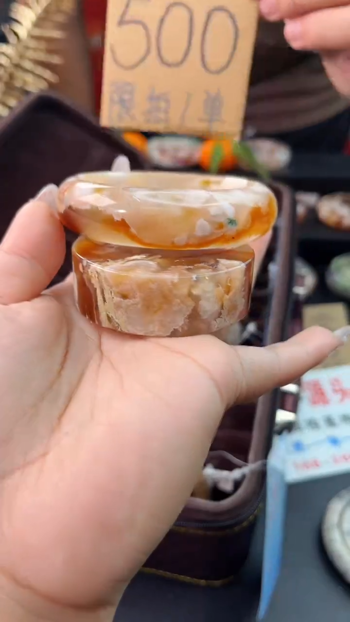 【闪购商品】石英质玉手镯未镶嵌赠送镯心（58圈口）