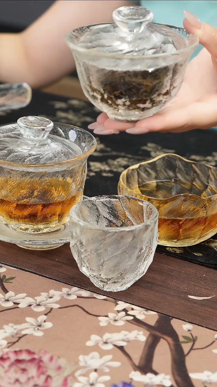 琉璃手工艺品小****者原矿水晶杯垫1马蹄盖碗1铃铛杯1扁舟公道白1