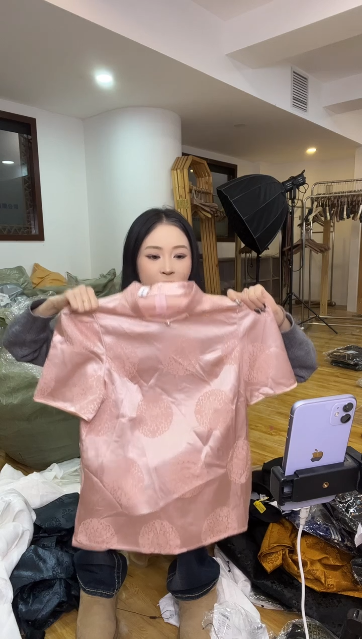 M码       90-105斤  半袖