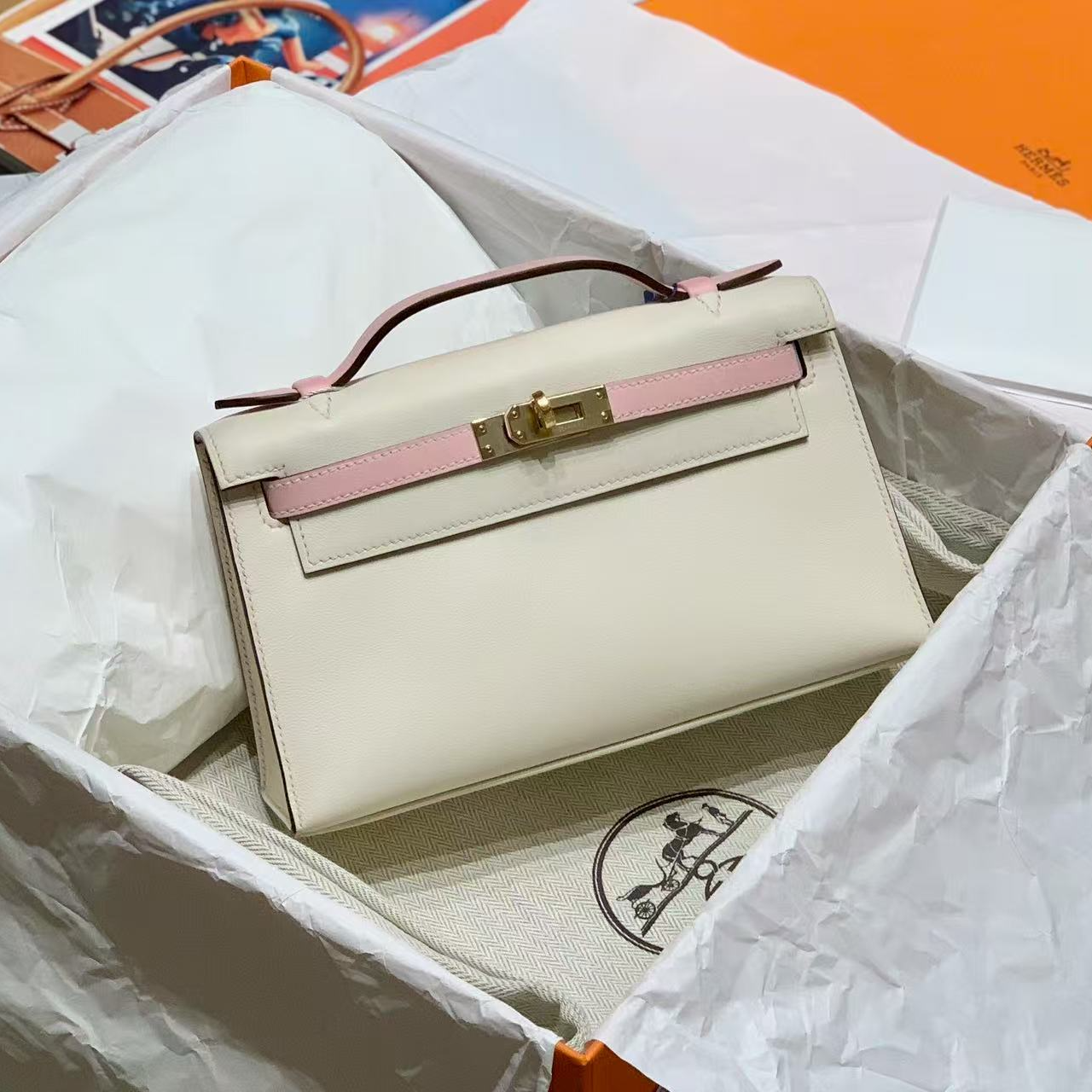 99新 Hermes/爱马仕 壹臻/奶油白拼粉kelly一代w刻swift/87853374
