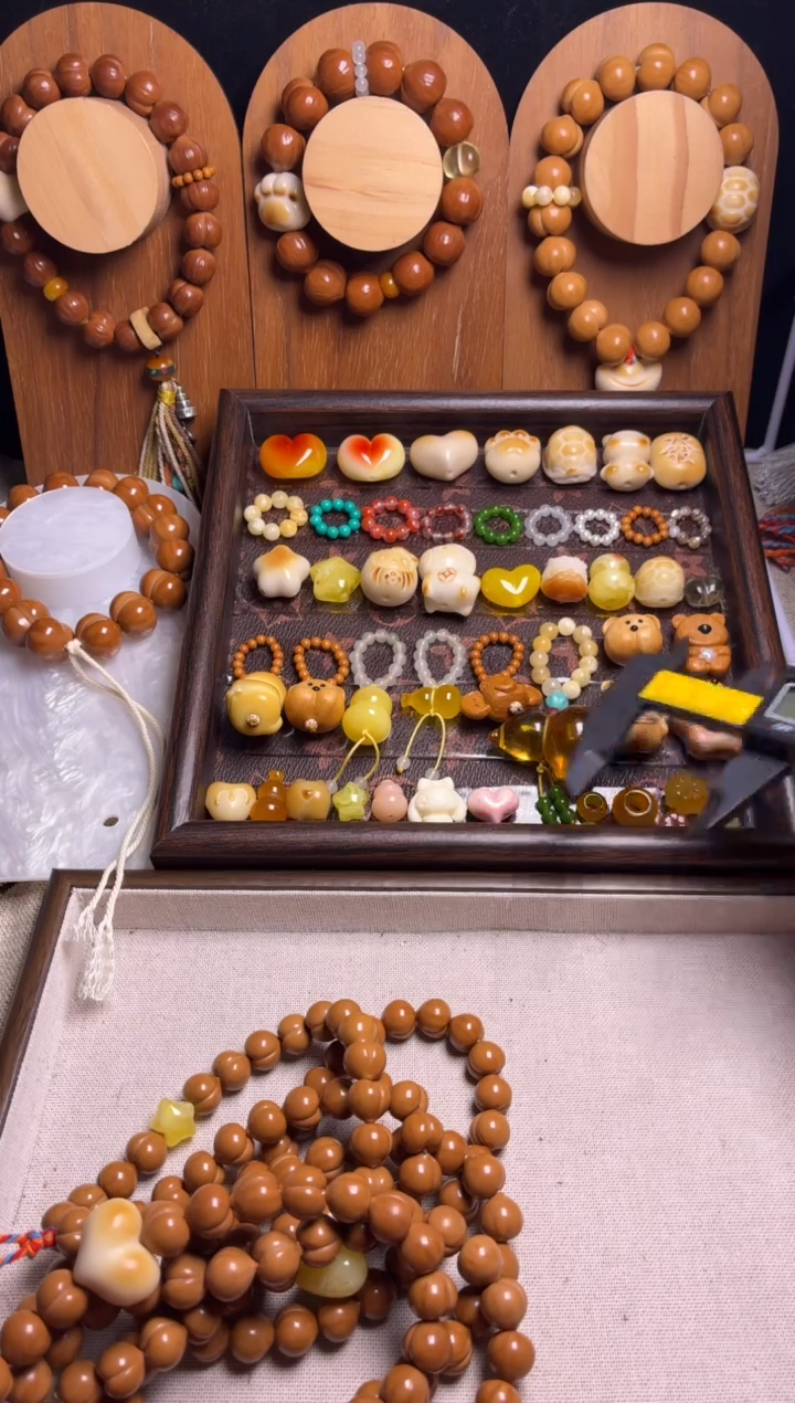 手串猴头核桃٩****?配饰差价