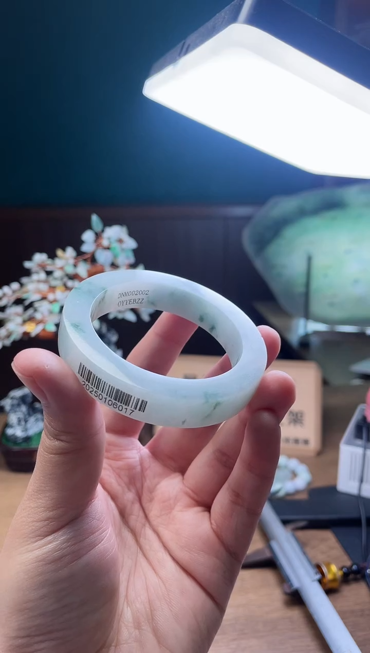 【闪购商品】定制翡翠手镯未镶嵌定制