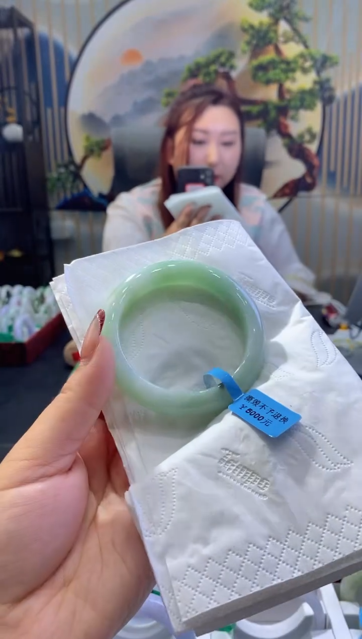 【闪购商品】翡翠手镯未镶嵌00009606