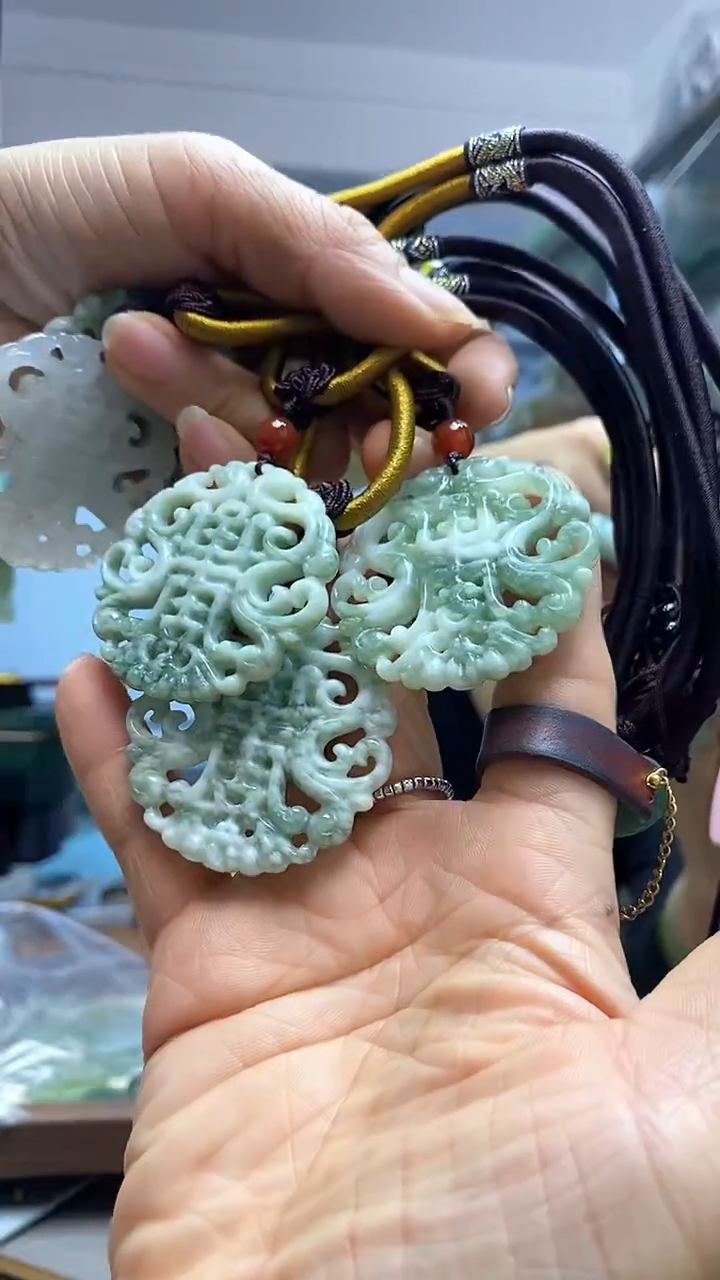 【闪购商品】岫玉吊坠未镶嵌多样性发货其中之一