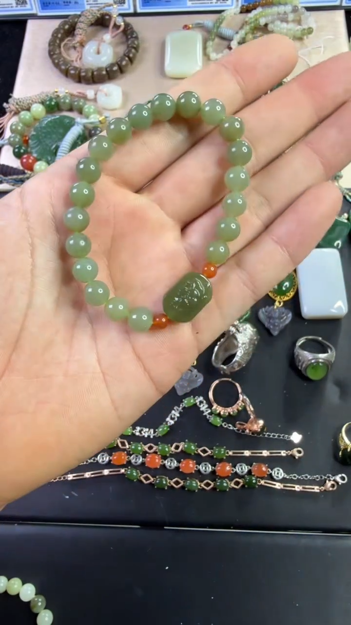 颈饰未镶嵌和田玉多样性发货 