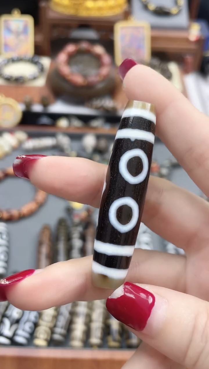 【闪购商品】玛瑙/玉髓珠珠未镶嵌宝盖三眼