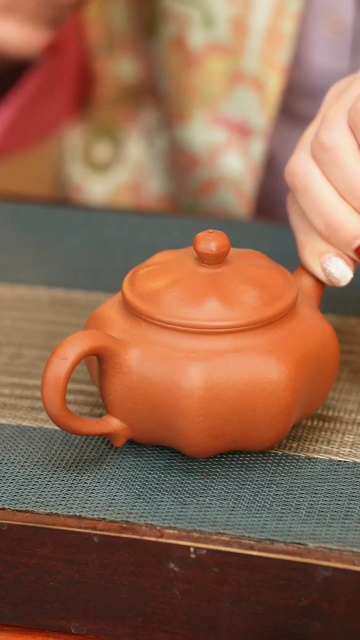 【闪购商品】喀左紫砂原矿手工制作