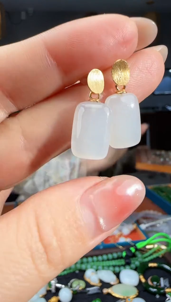 银S925镶嵌和田玉耳饰1