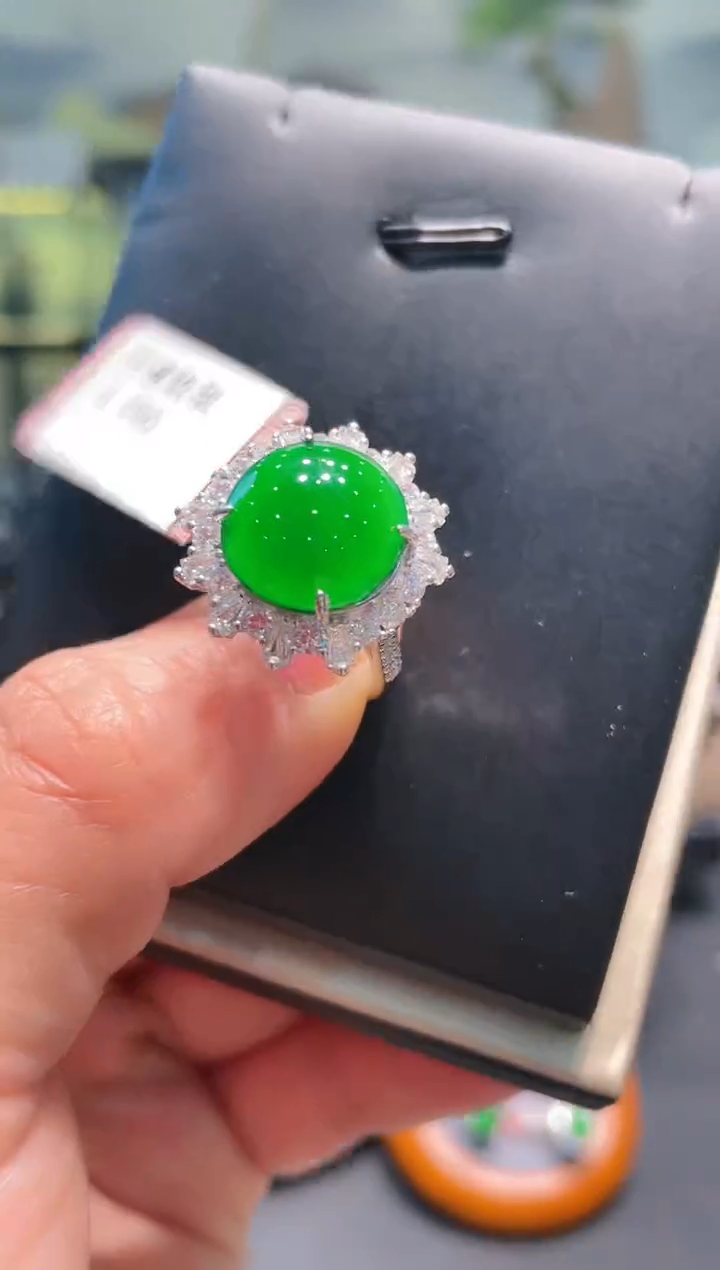 【闪购商品】翡翠戒指银S925镶嵌Z10天然A货翡翠