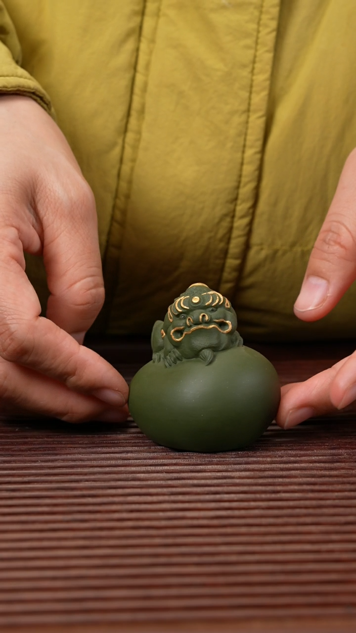 【闪购商品】紫砂茶宠貔貅（描金）