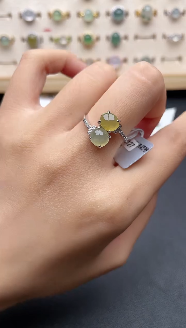 【闪购商品】翡翠戒指银S925镶嵌一物一证一礼盒