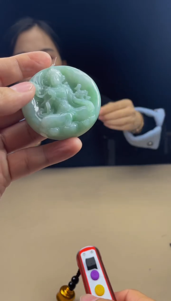 【闪购商品】定制翡翠未镶嵌    2538