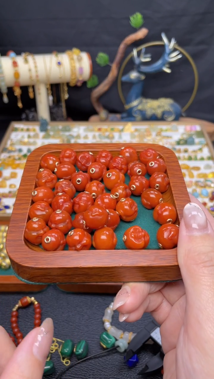 【闪购商品】南红玛瑙佛头18K金镶嵌南红佛头18K（多样性发货）