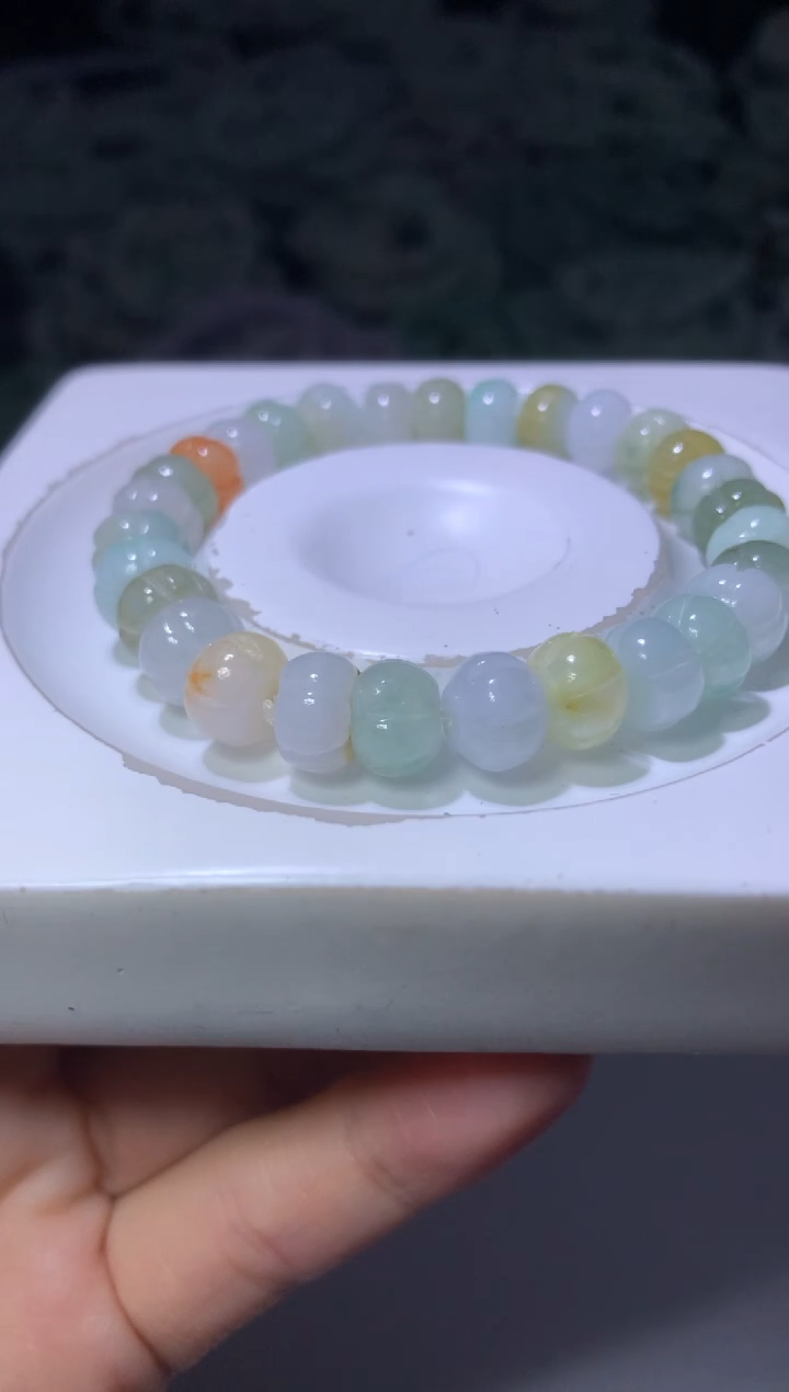 未镶嵌挂件翡翠听**豆MXX058281