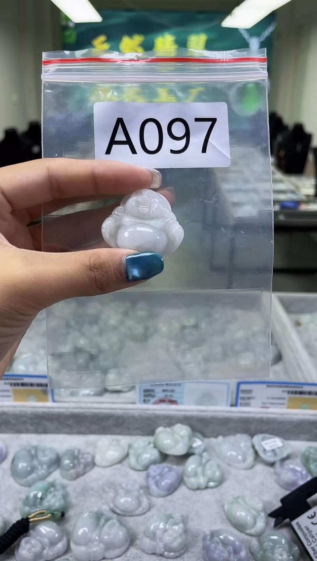 翡翠挂件未镶嵌a097